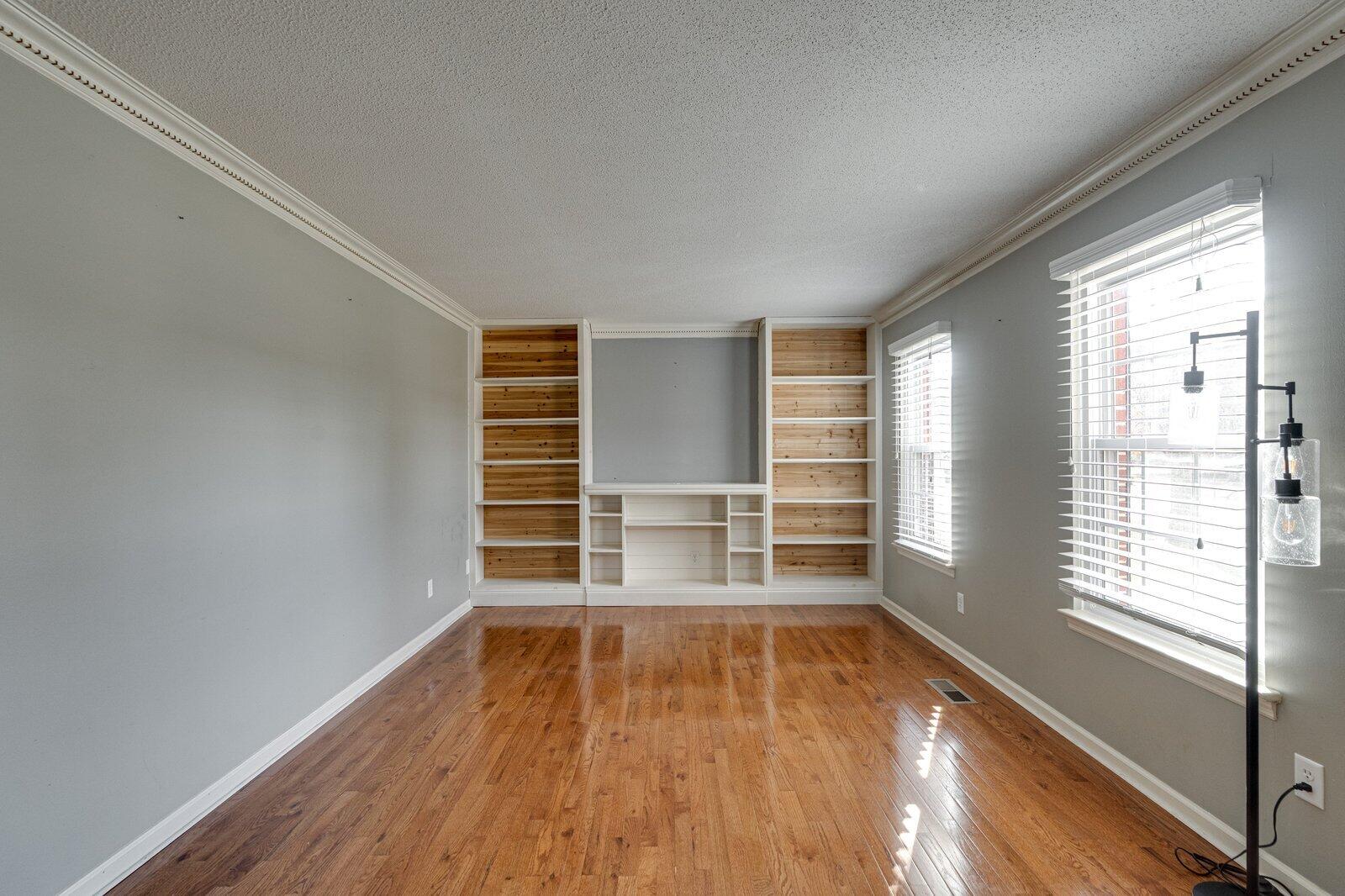 437 Valleybrook Road Hixson, TN 37343 - Photo 8 of 37 437 Valleybrook Rd-8