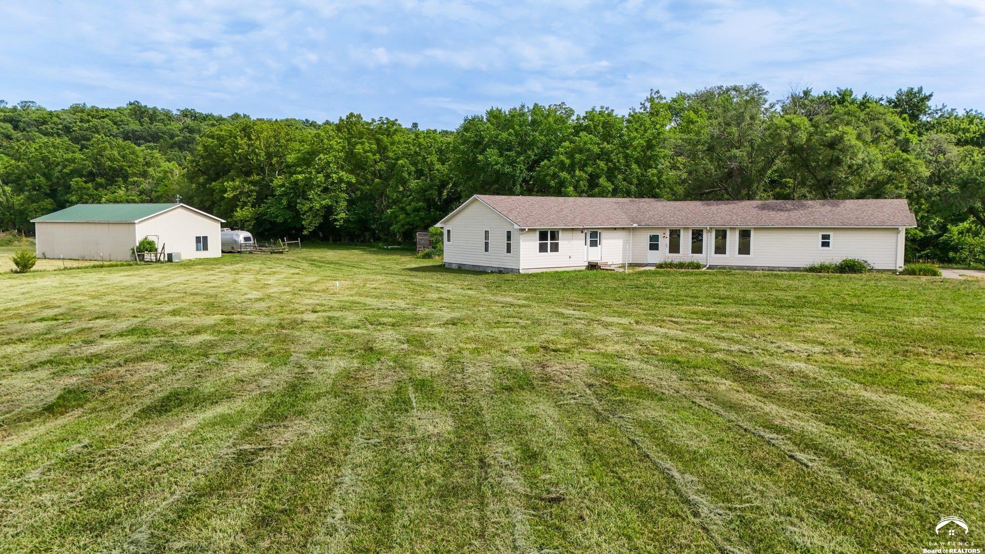 801 North 900 Road Lawrence, KS 66047 - Photo 2 of 61