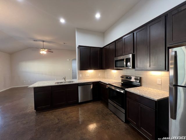1123 Stanley Way Seguin, TX 78155 - Photo 8 of 15