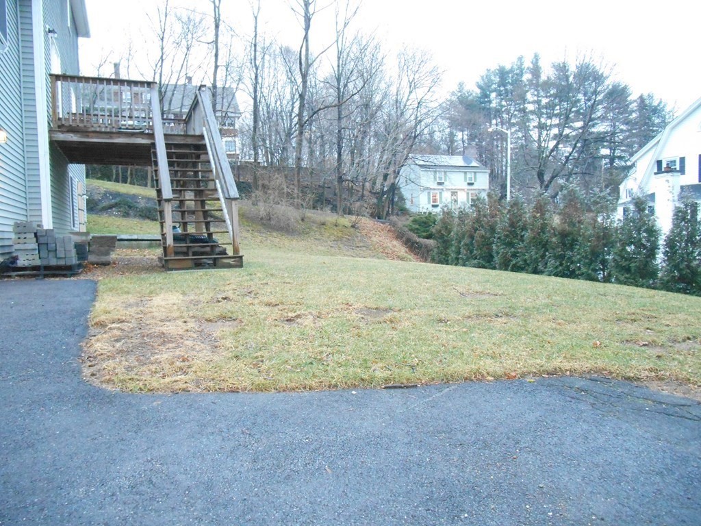 21 Colonial Road Worcester, MA 01602 - Photo 27 of 27
