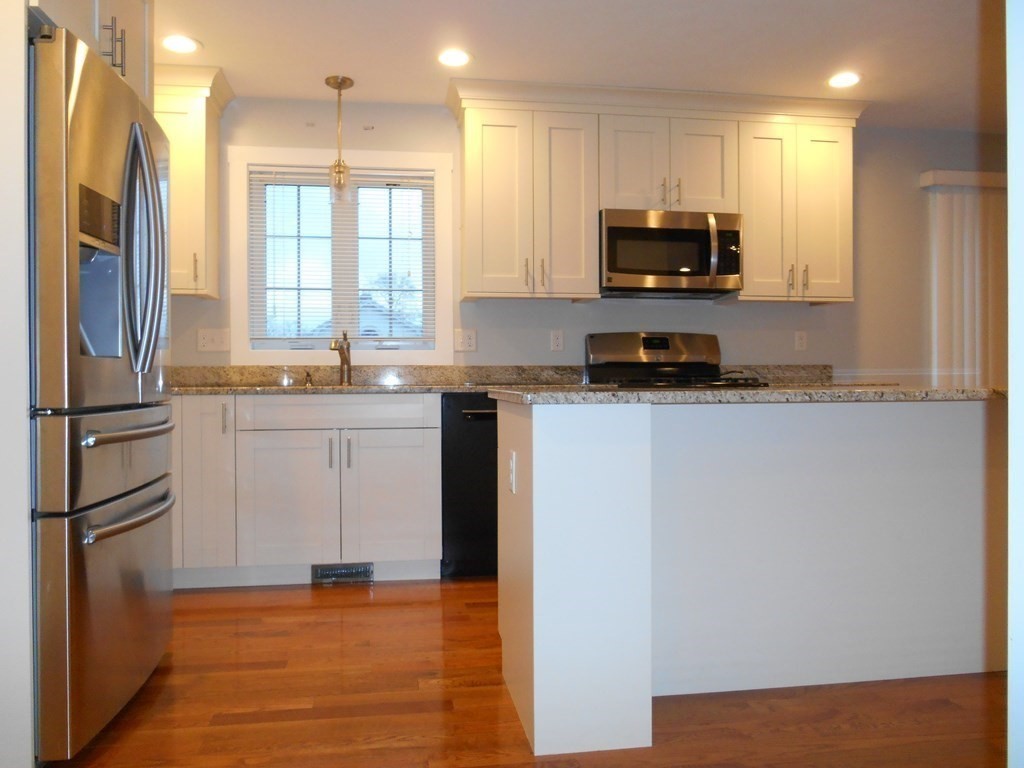 21 Colonial Road Worcester, MA 01602 - Photo 8 of 27
