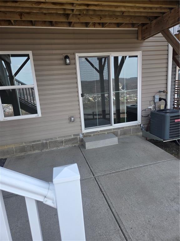 2016 Cade Drive Monaca, PA 15061 - Photo 16 of 32 Entry to family room