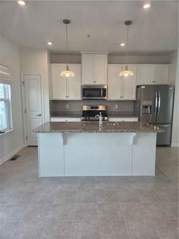 2016 Cade Drive Monaca, PA 15061 - Photo 4 of 32 Pull up a chair to this island for a snack