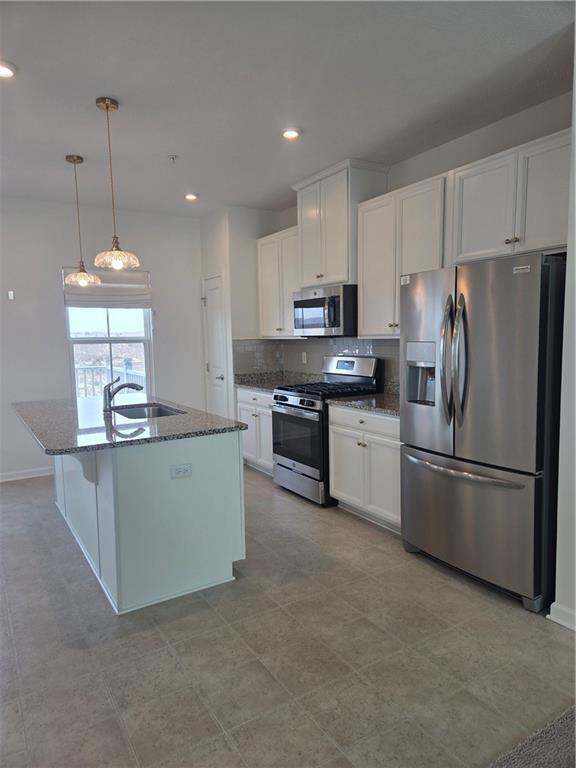 2016 Cade Drive Monaca, PA 15061 - Photo 6 of 32 All stainless appliannces