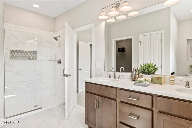 $798,000 | 12 Clover Leaf Drive, Halfmoon, NY 12065