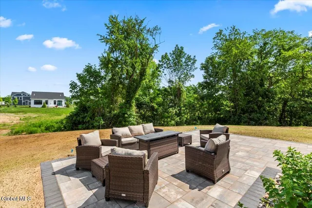 $798,000 | 12 Clover Leaf Drive, Halfmoon, NY 12065