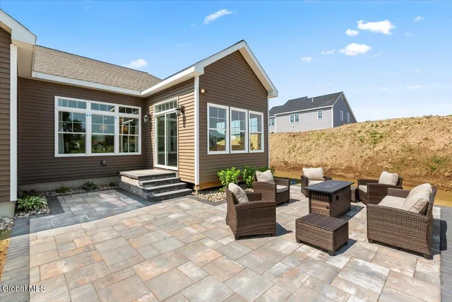 $798,000 | 12 Clover Leaf Drive, Halfmoon, NY 12065