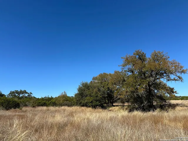 $295,000 | 149 Tablerock Rdg Road, Kerrville, TX 78028