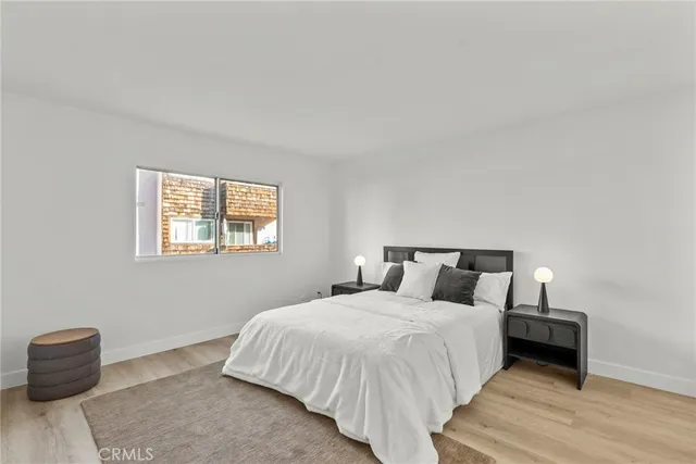 $385,000 | 5400 Newcastle Avenue, Unit 12, Encino, CA 91316