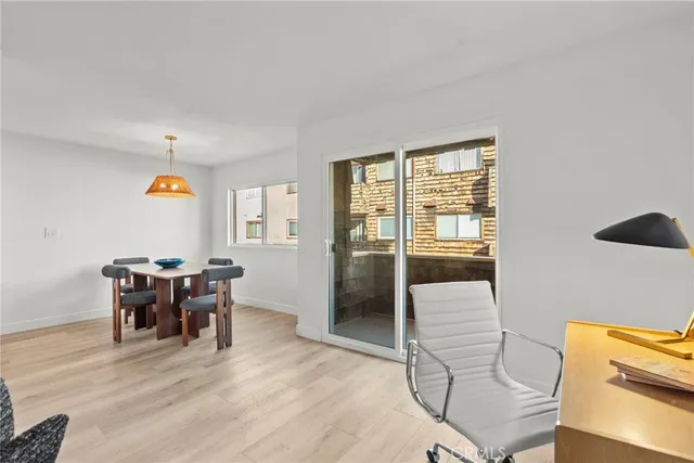 $385,000 | 5400 Newcastle Avenue, Unit 12, Encino, CA 91316