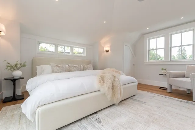 $2,748,000 | 17 Lasell Street, Newton, MA 02466