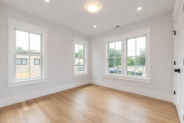 $2,748,000 | 17 Lasell Street, Newton, MA 02466