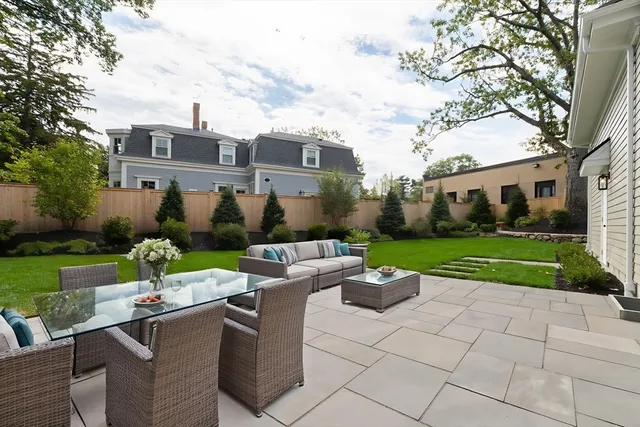 $2,748,000 | 17 Lasell Street, Newton, MA 02466