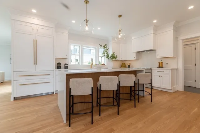 $2,748,000 | 17 Lasell Street, Newton, MA 02466