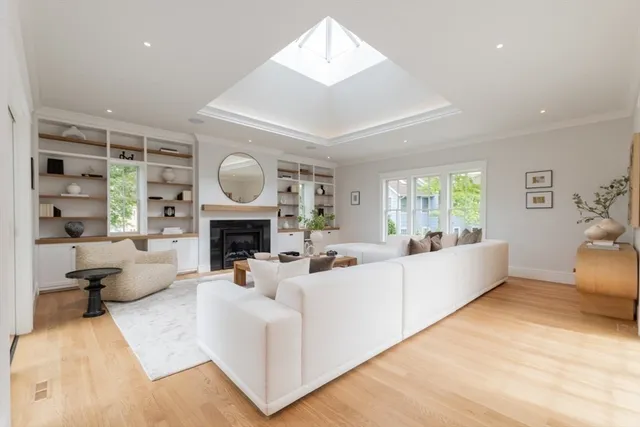 $2,748,000 | 17 Lasell Street, Newton, MA 02466