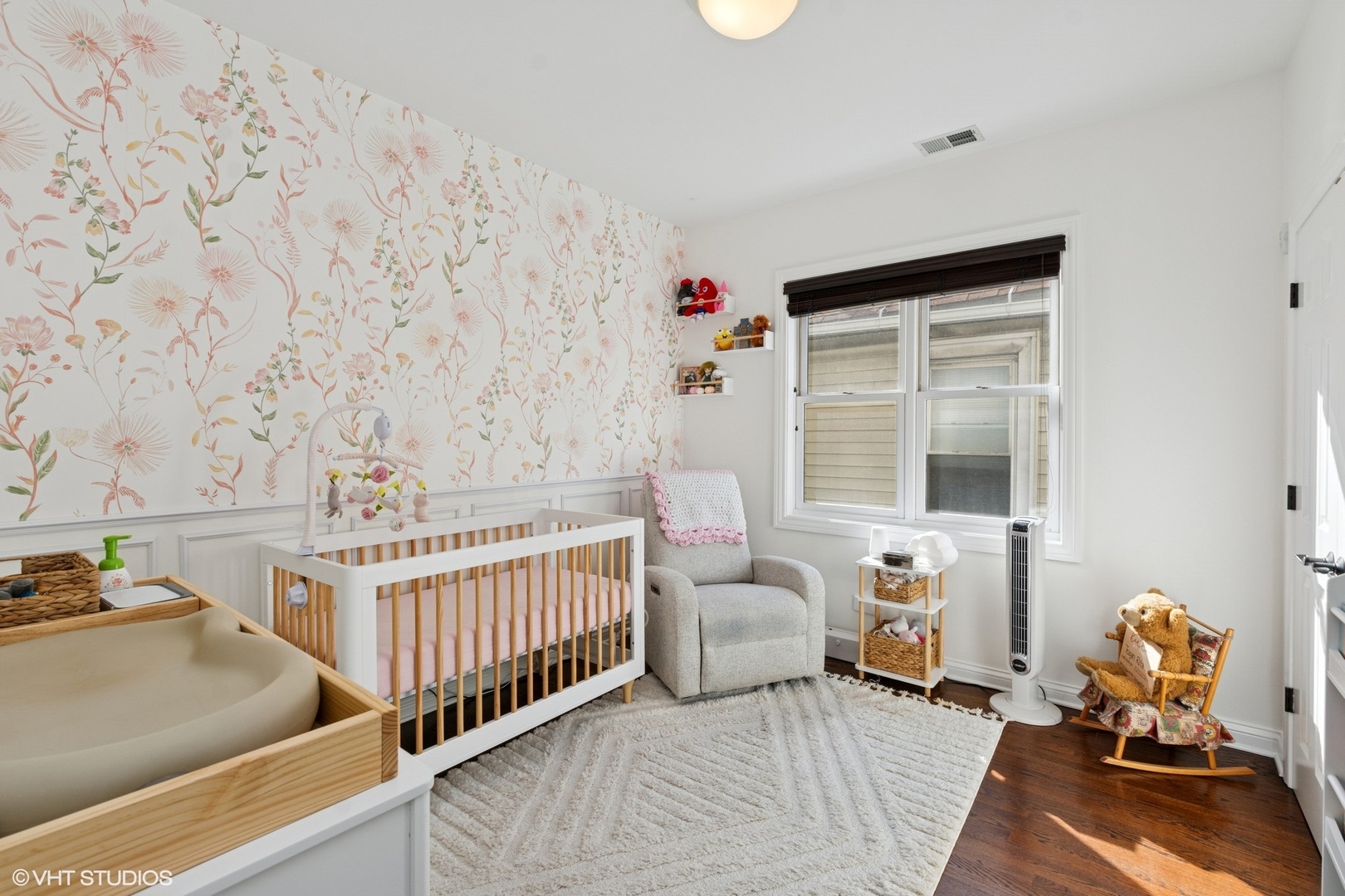 632 North Racine Avenue, Unit 3S Chicago, IL 60642 - Photo 25 of 36 Gallery Image 25