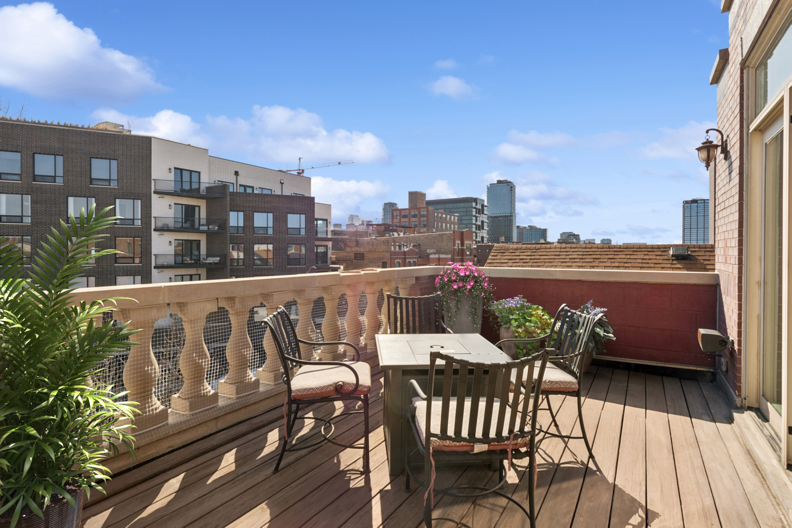 632 North Racine Avenue, Unit 3S Chicago, IL 60642 - Photo 30 of 36 Gallery Image 30