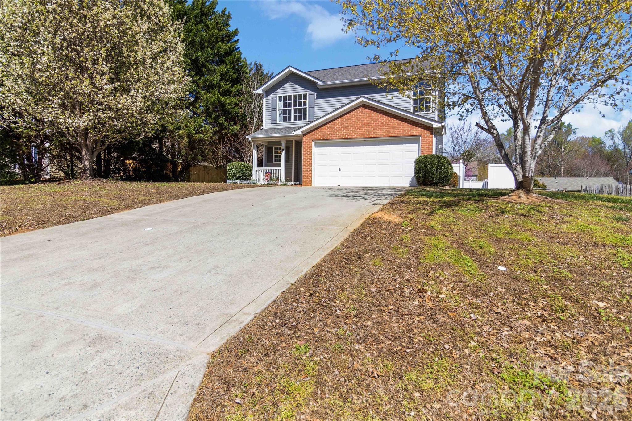 917 Poplar Forest Ridge Clover, SC 29710 - Photo 3 of 47