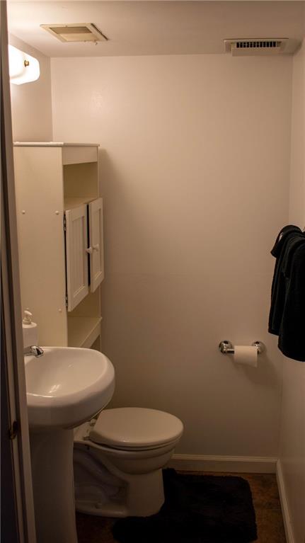 95 Phillips Lane McKees Rocks, PA 15136 - Photo 20 of 25 Gallery Image 20