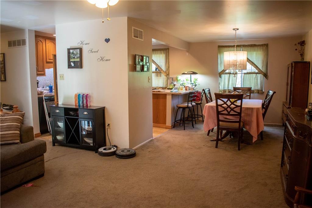 95 Phillips Lane McKees Rocks, PA 15136 - Photo 8 of 25 Gallery Image 8