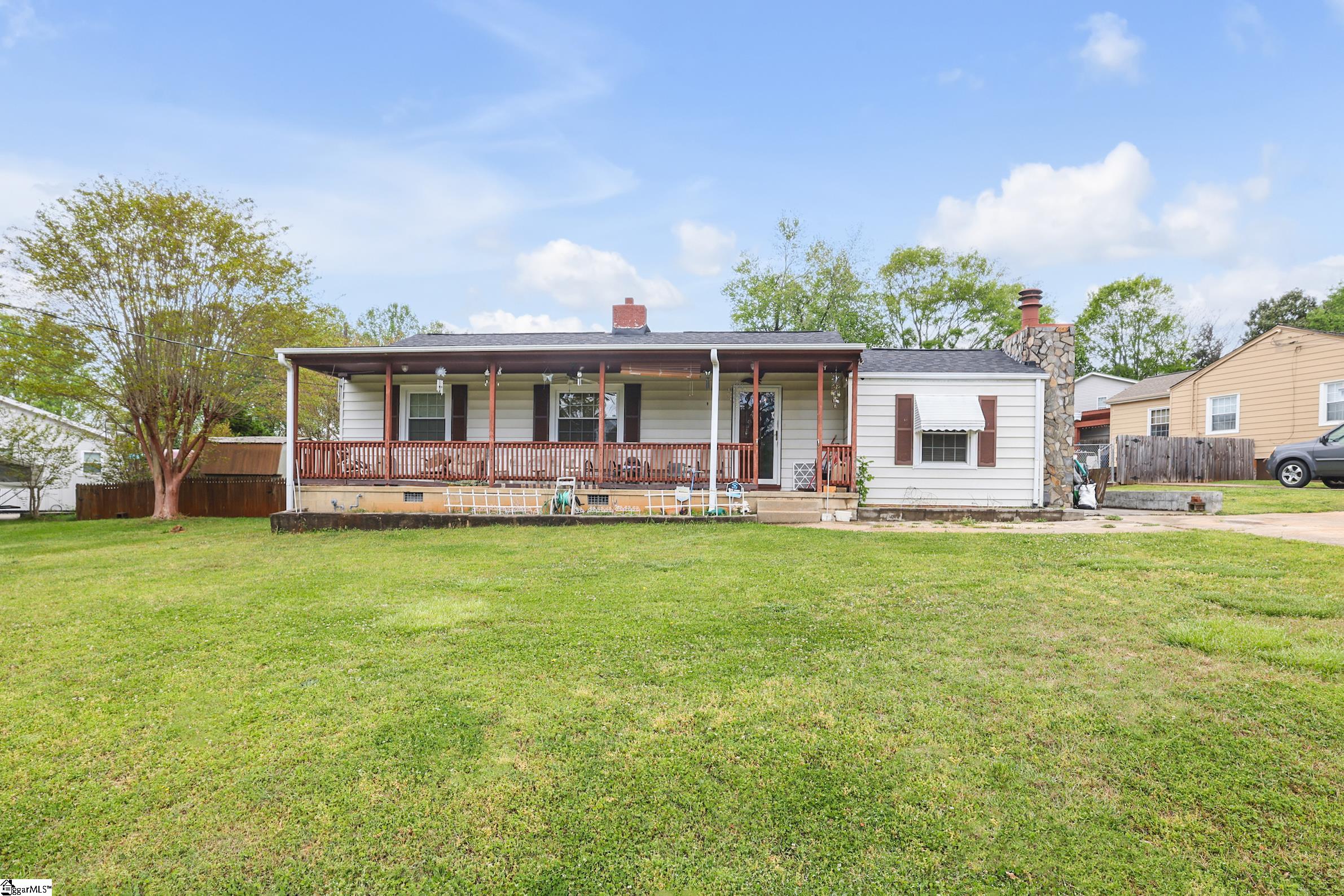 102 Rutledge Avenue Greenville, SC 29617 - Photo 1 of 24 Gallery Image 1