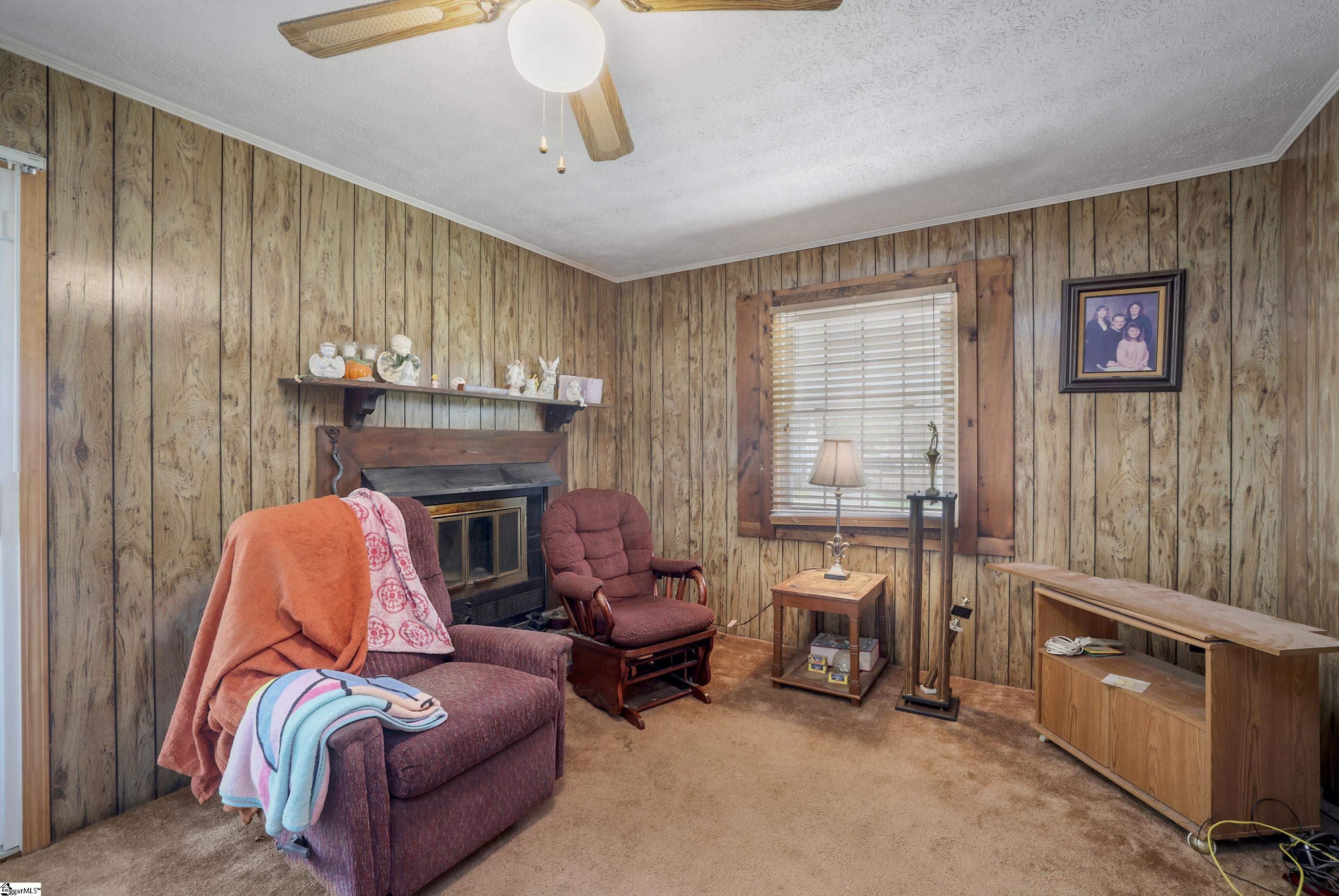 102 Rutledge Avenue Greenville, SC 29617 - Photo 8 of 24 Gallery Image 8