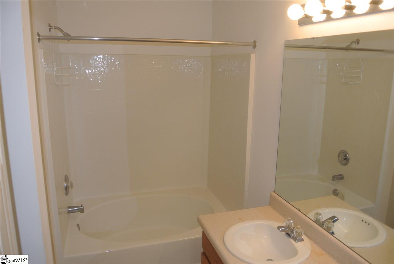 107 Reedy River Way Greenville, SC 29605 - Photo 14 of 20 Gallery Image 14