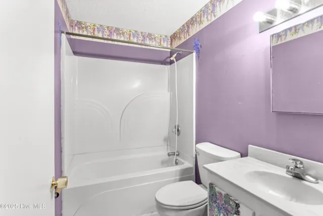 $424,900 | 3608 Meadow Drive, Morehead City, NC 28557