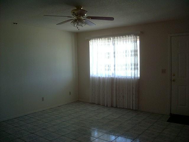 436 Camino Hombre De Oro Rio Rico, AZ 85648 - Photo 4 of 8