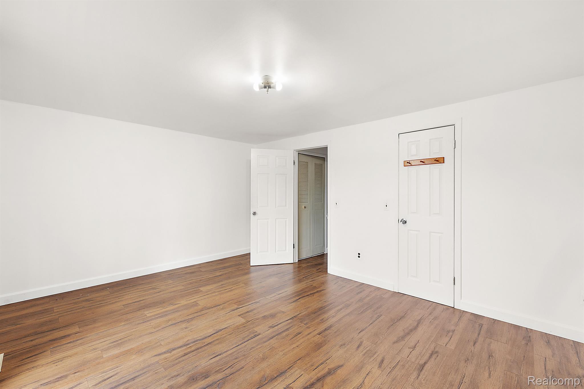 4352 15 Mile Road Sterling Heights, MI 48310 - Photo 29 of 37 Gallery Image 29