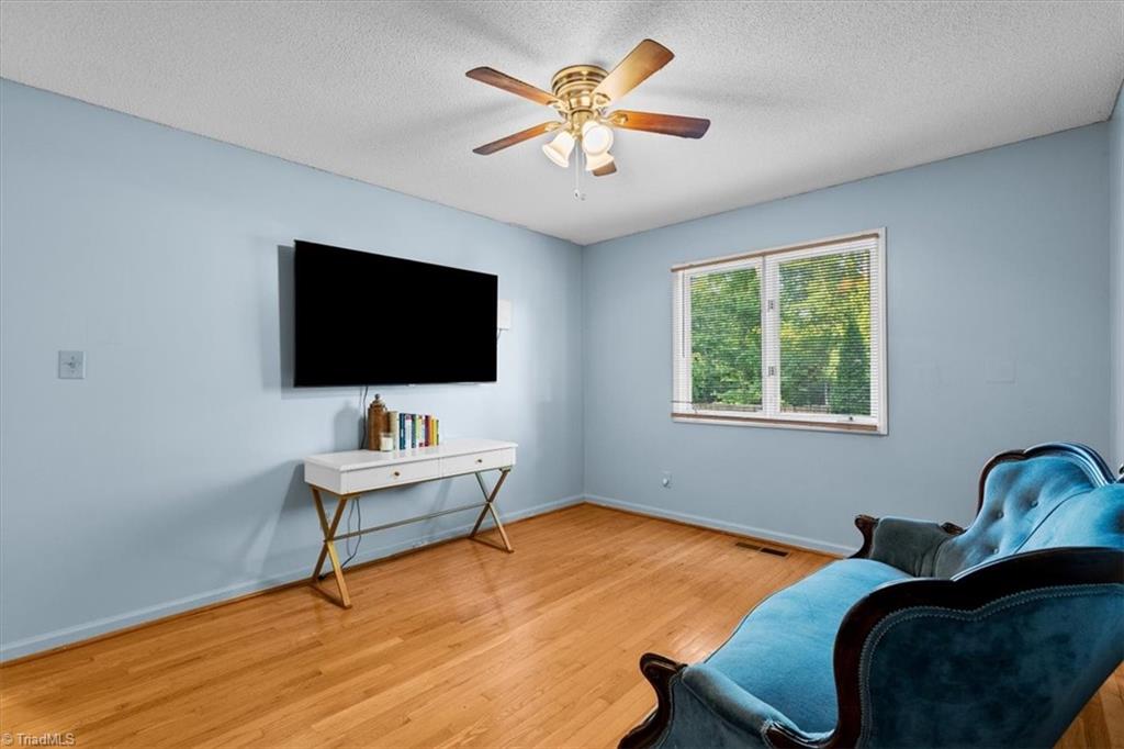 2016 Ledford Road Greensboro, NC 27406 - Photo 20 of 49