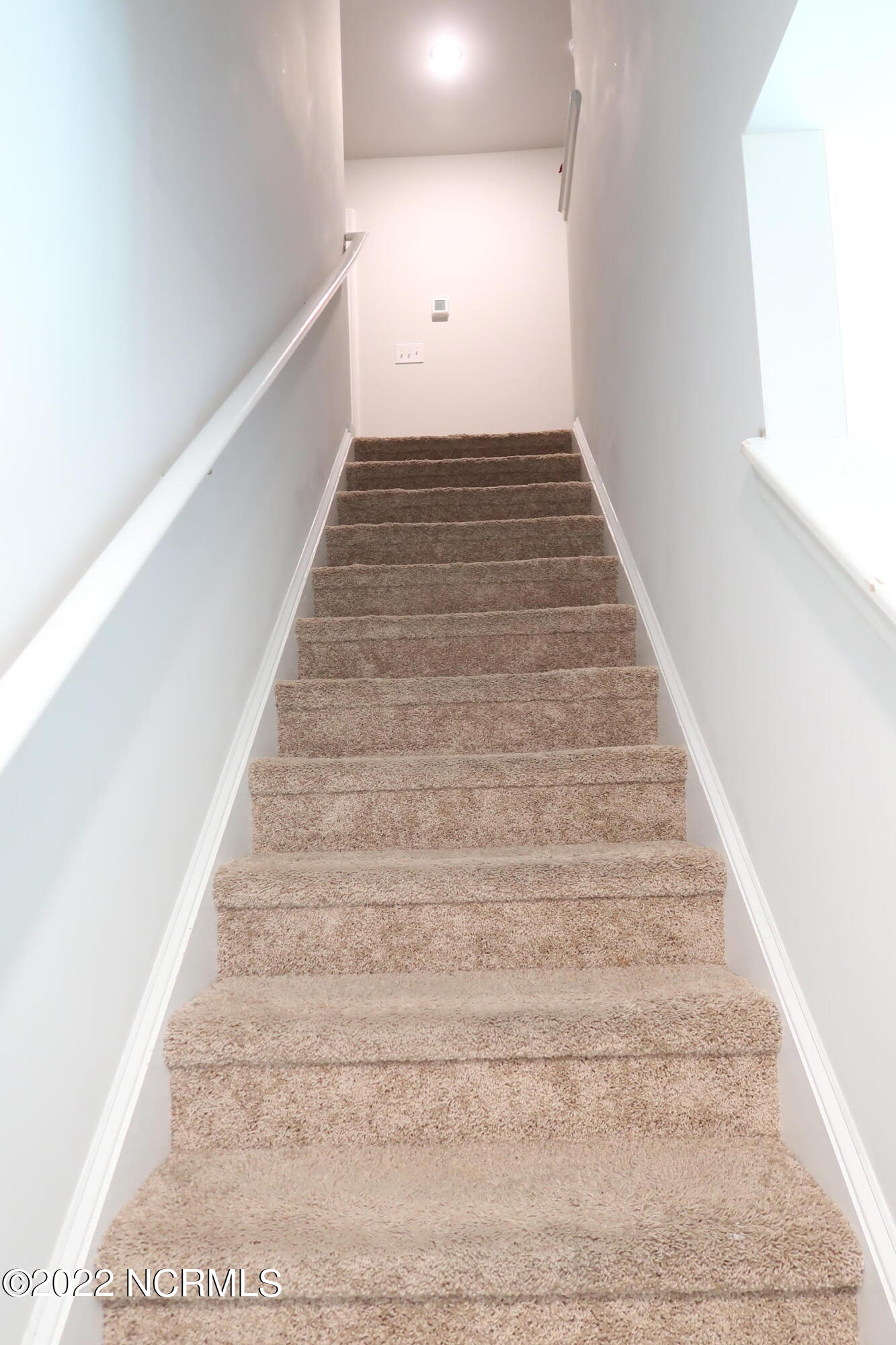 418 Frida Road New Bern, NC 28560 - Photo 18 of 36 Stairs