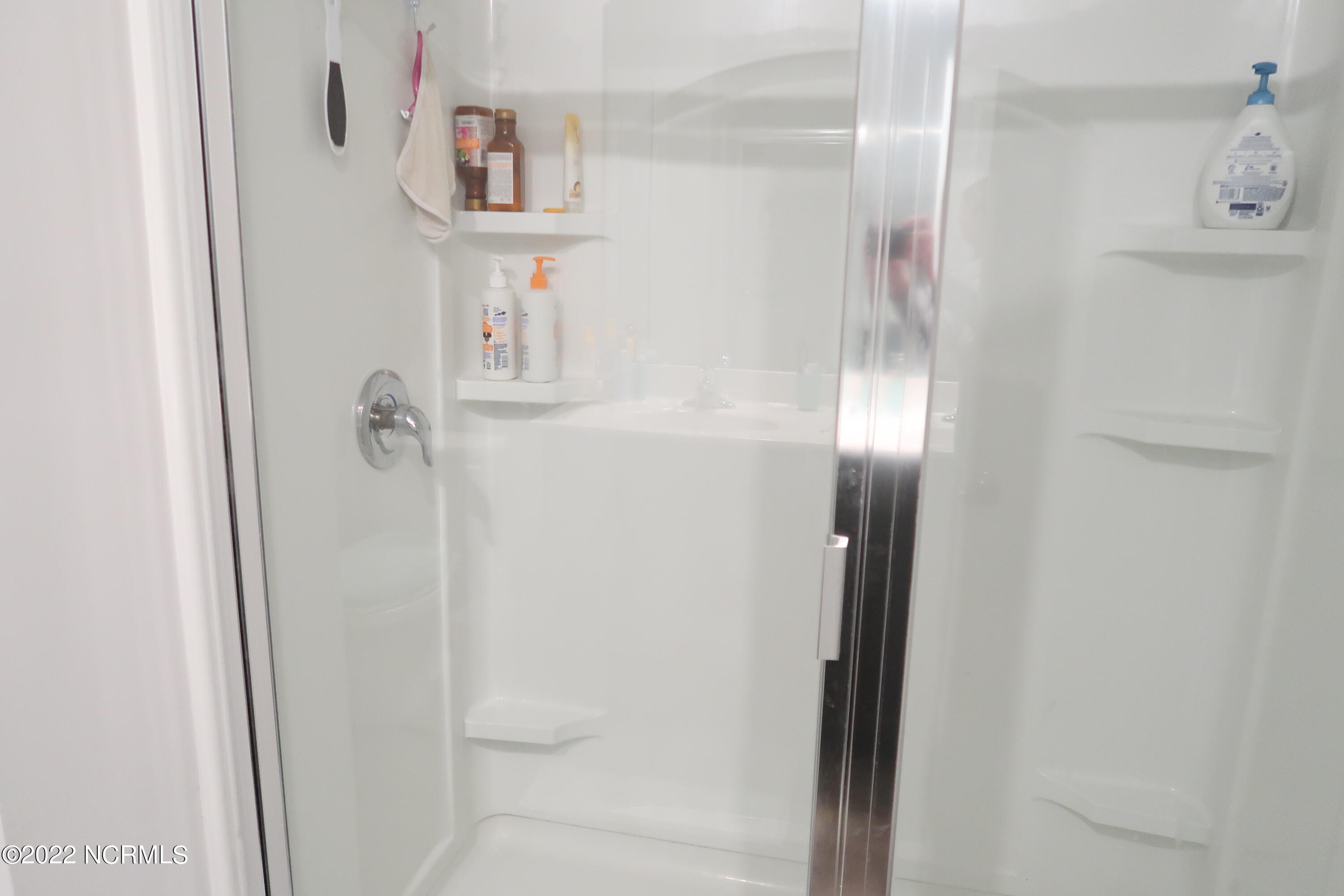 418 Frida Road New Bern, NC 28560 - Photo 23 of 36 Primary walk-in shower