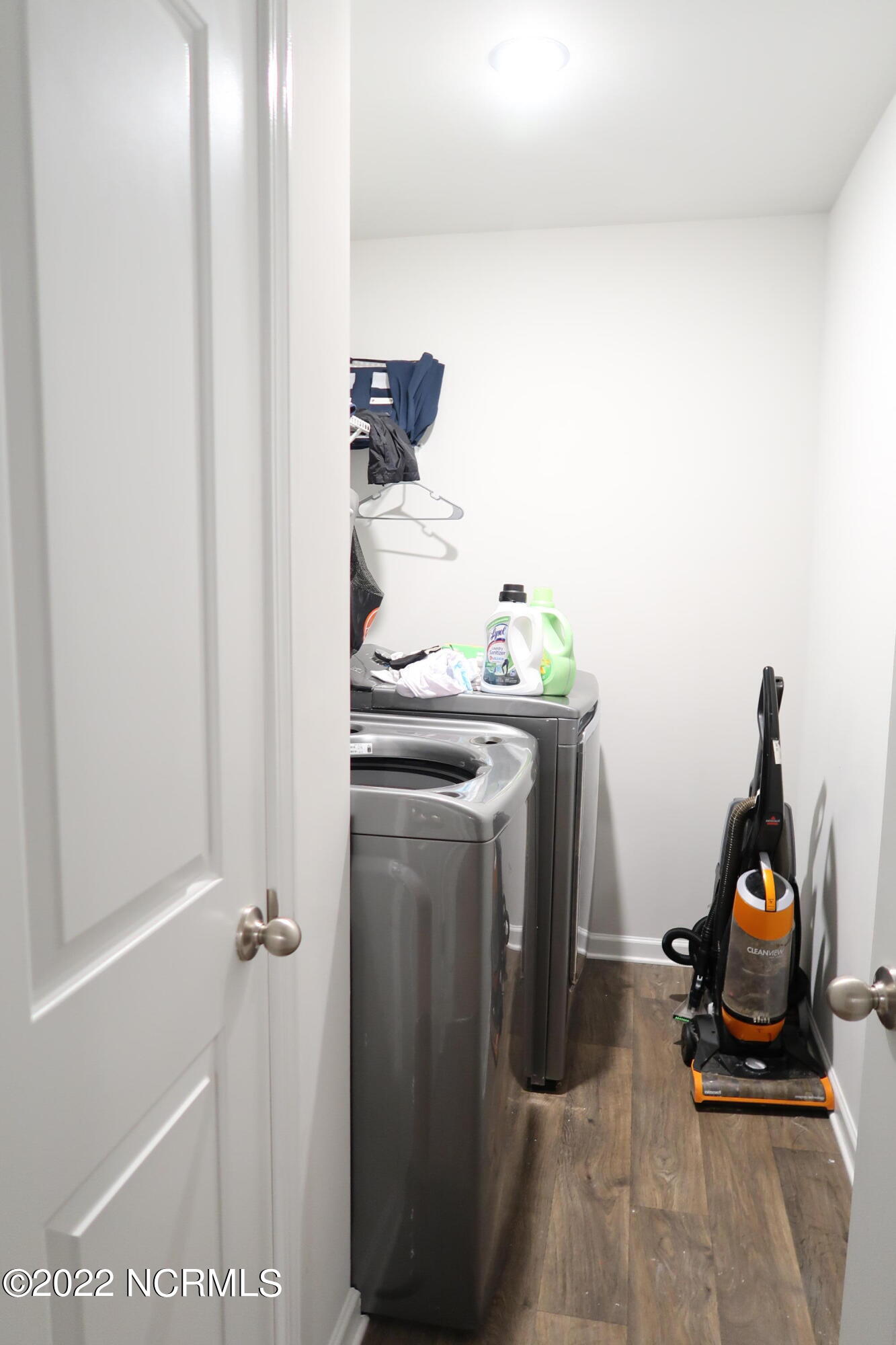 418 Frida Road New Bern, NC 28560 - Photo 28 of 36 Upstairs Laundry