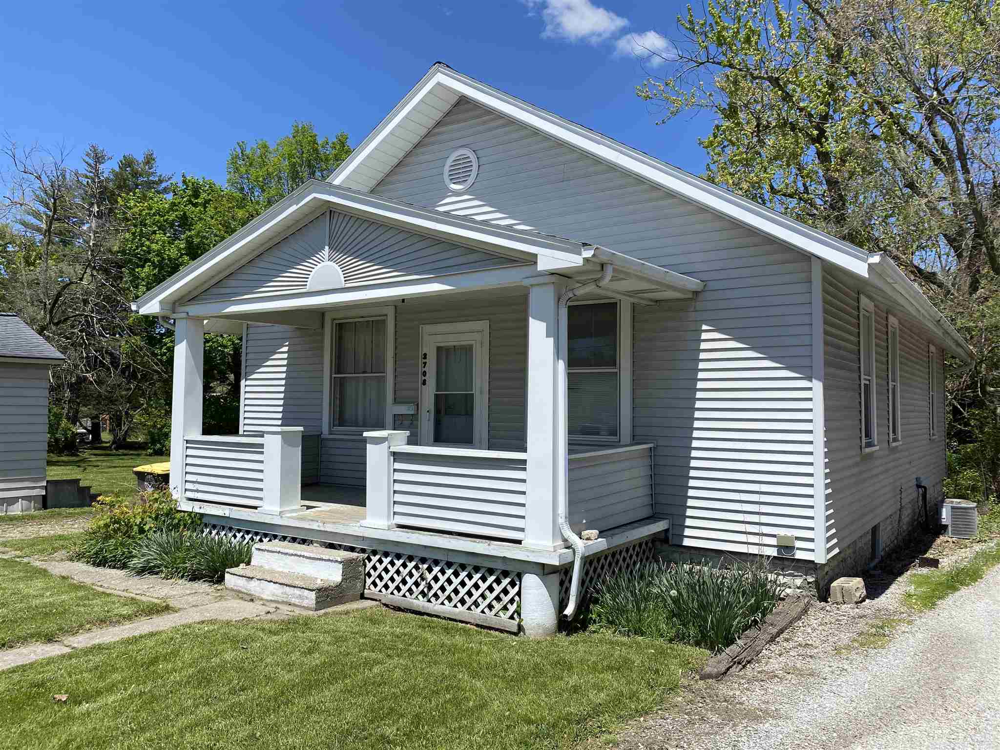 2708 Lower Huntington Road Fort Wayne, IN 46809 - Photo 2 of 24