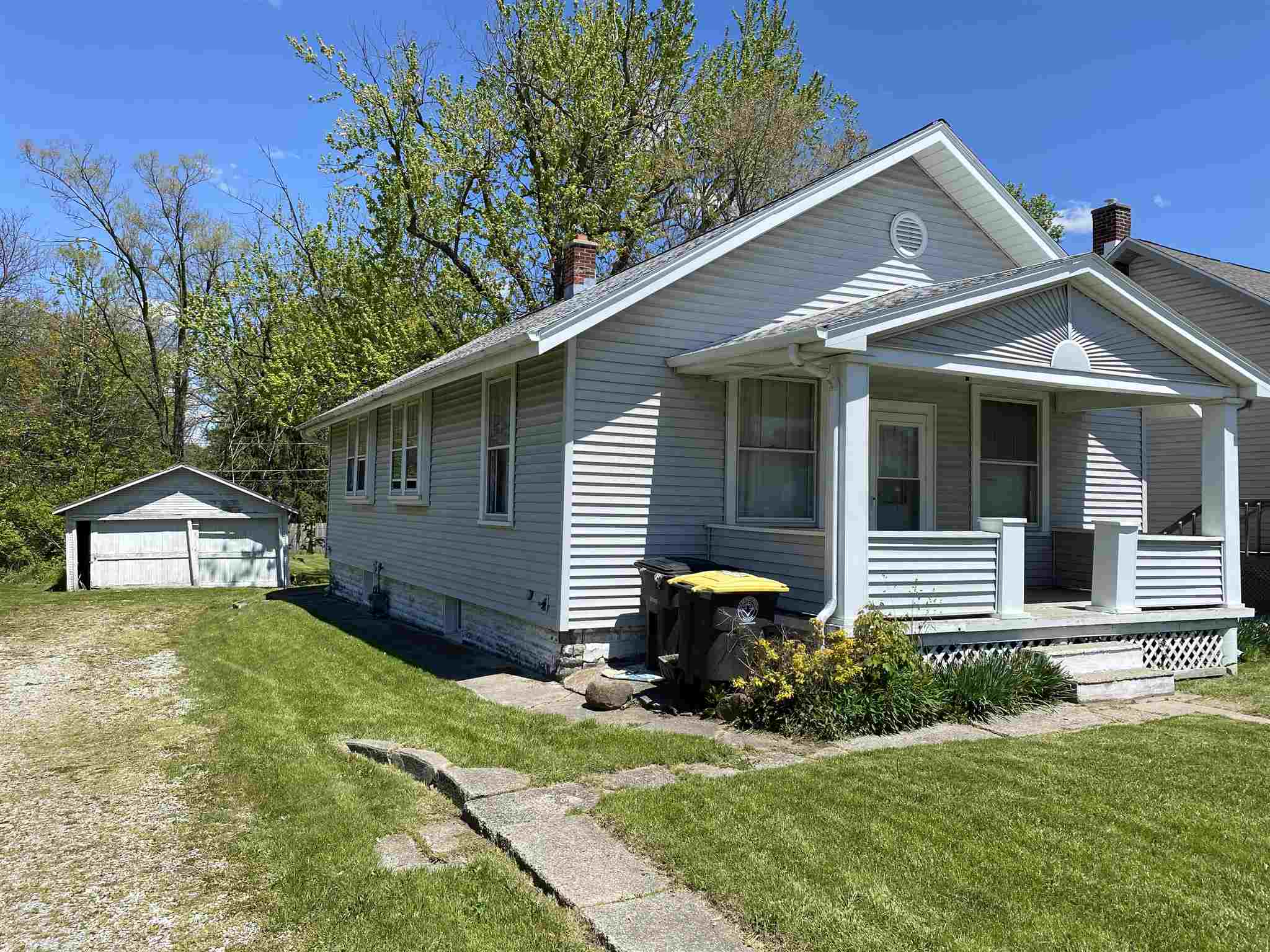 2708 Lower Huntington Road Fort Wayne, IN 46809 - Photo 3 of 24