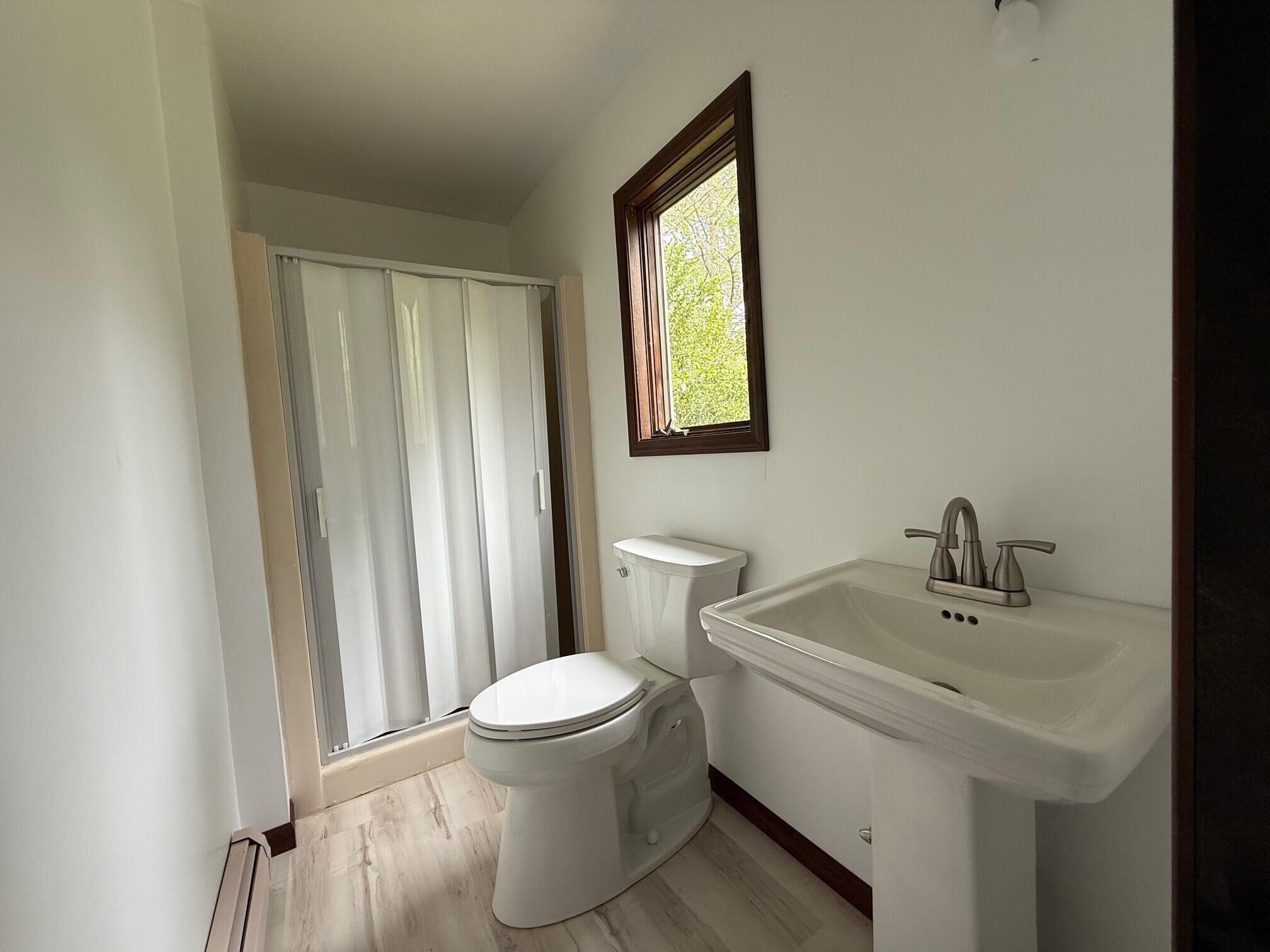 6035 West Trails End Road Ludington, MI 49431 - Photo 14 of 37 Primary Bathroom