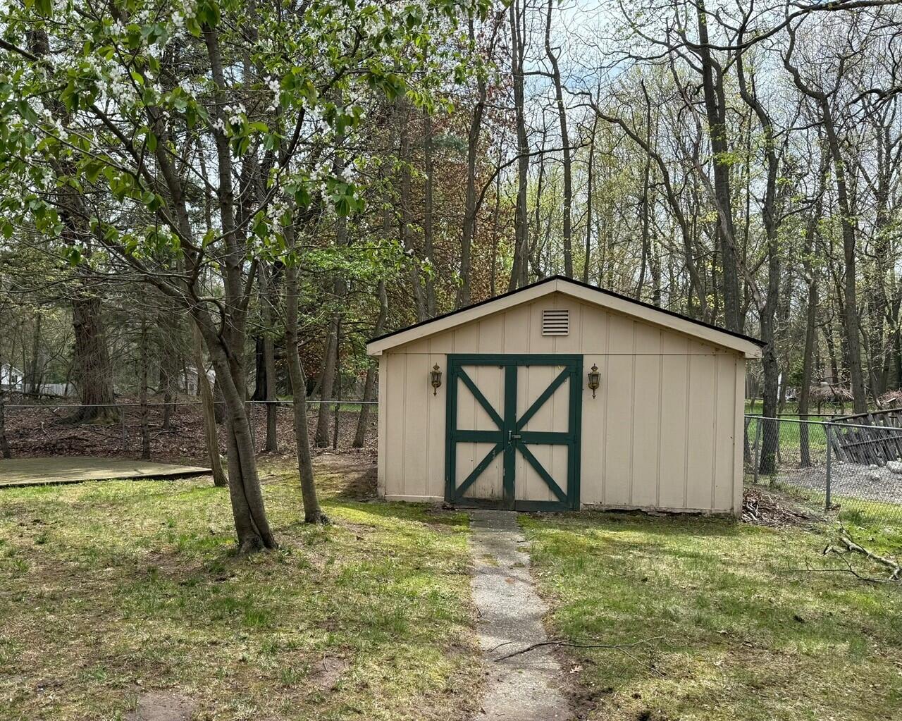 6035 West Trails End Road Ludington, MI 49431 - Photo 36 of 37 Storage Shed