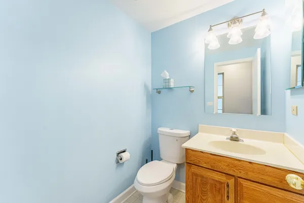 $250,000 | 741 West Streamwood Boulevard, Unit A, Streamwood, IL 60107