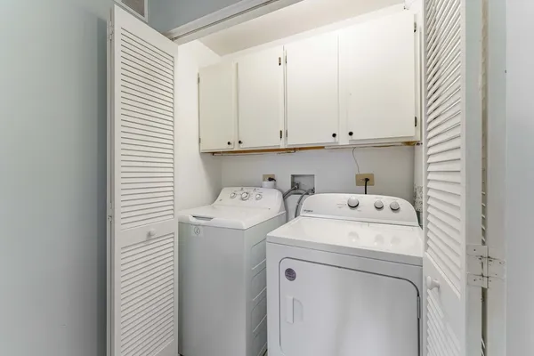 $250,000 | 741 West Streamwood Boulevard, Unit A, Streamwood, IL 60107