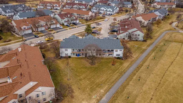 $250,000 | 741 West Streamwood Boulevard, Unit A, Streamwood, IL 60107