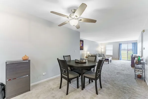 $250,000 | 741 West Streamwood Boulevard, Unit A, Streamwood, IL 60107