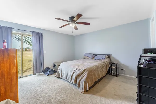 $250,000 | 741 West Streamwood Boulevard, Unit A, Streamwood, IL 60107