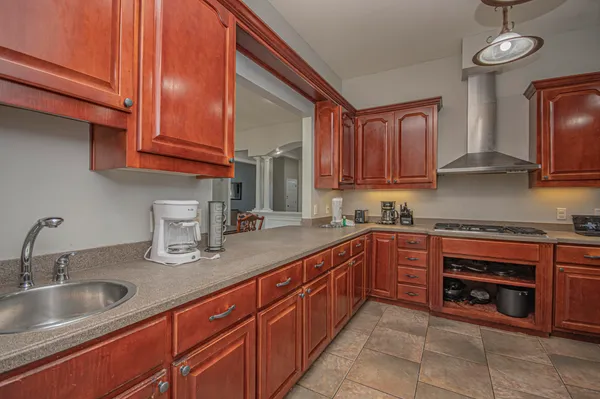 $2,150,000 | 411 La Valencia Circle, Panama City Beach, FL 32413