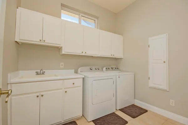 $2,150,000 | 411 La Valencia Circle, Panama City Beach, FL 32413