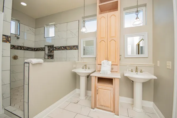 $2,150,000 | 411 La Valencia Circle, Panama City Beach, FL 32413