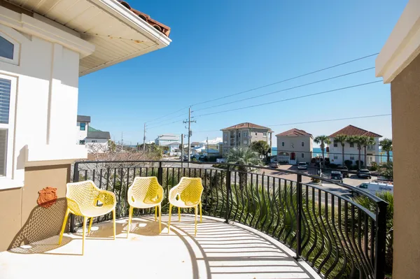 $2,150,000 | 411 La Valencia Circle, Panama City Beach, FL 32413