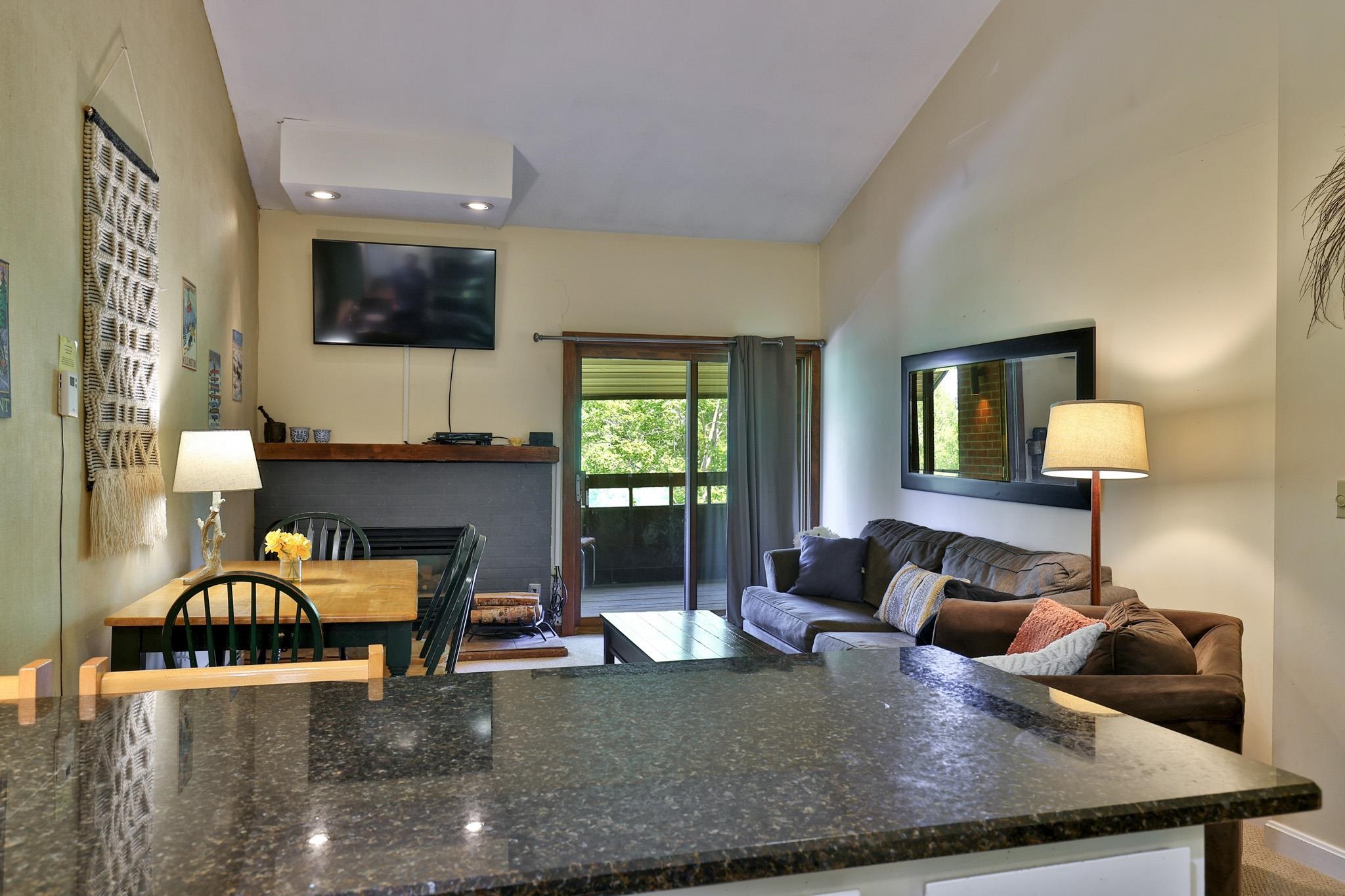 118 Gateway Court, Unit 27B Mendon, VT 05701 - Photo 7 of 26