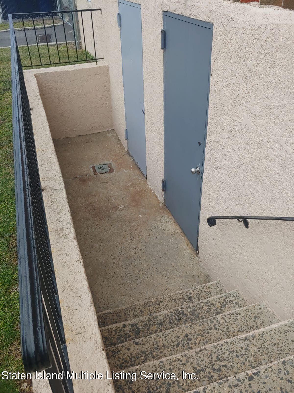 646-662 Port Richmond Avenue Staten Island, NY 10302 - Photo 13 of 19 Dixon Basement Entrance from Dixon Ave