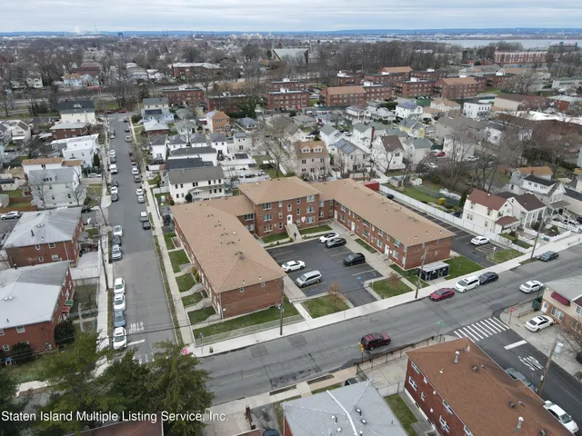 $10,700,000 | 646-662 Port Richmond Avenue | Port Richmond
